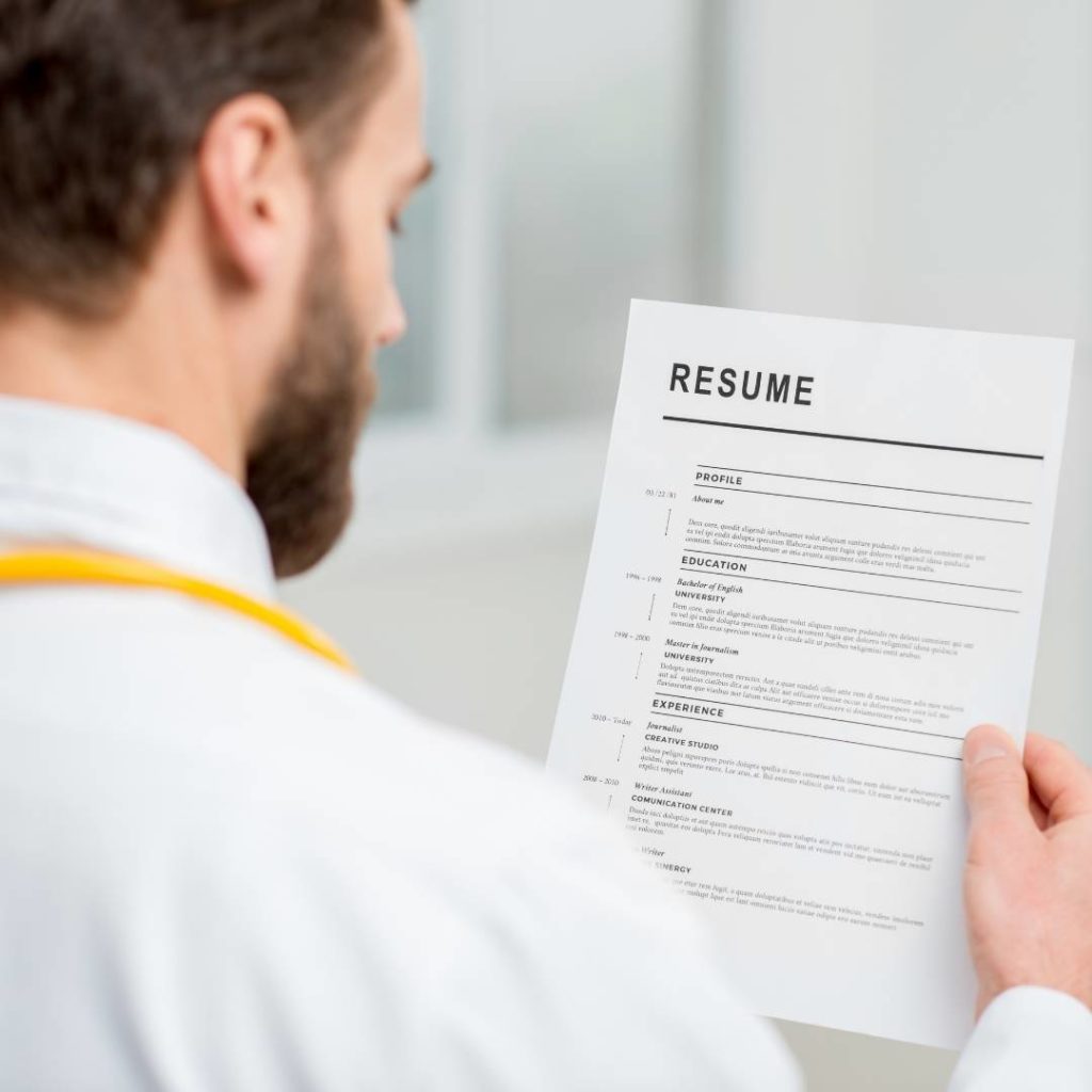 How many bullet points per job on a resume
