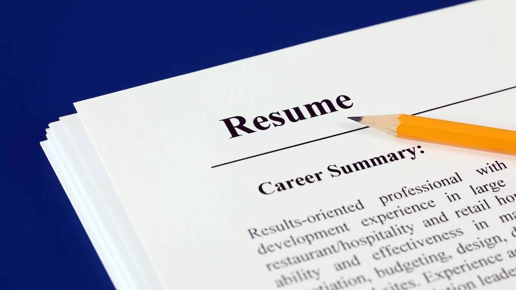 why are bullet points important on a resume